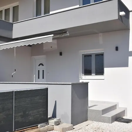 Apartment Studio Apartman Gili