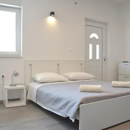 Studio Apartman Gili Kastela