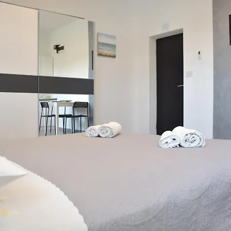 Studio Apartman Gili Apartment